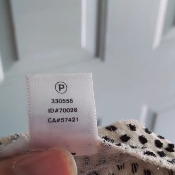 Ann Taylor Loft Textured Dress Shorts, size 12 - Picture 9 of 9